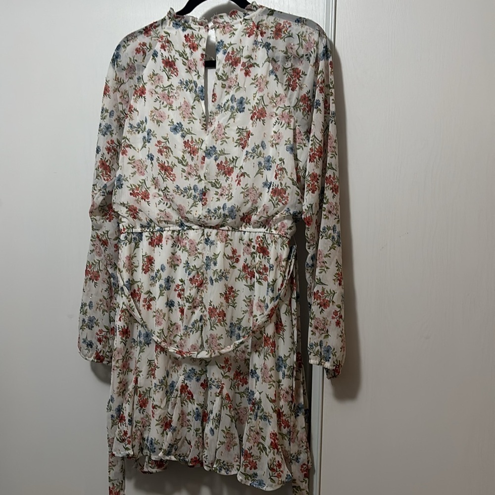 Trixxi White Floral Long Sleeve Dress With Belt - Picture 4 of 8